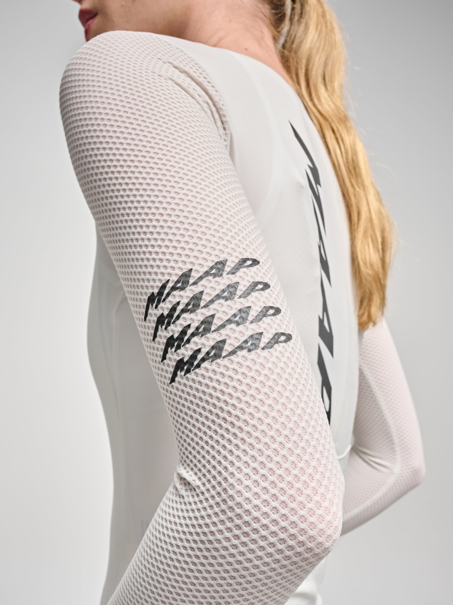 Women's Emerge LS Jersey