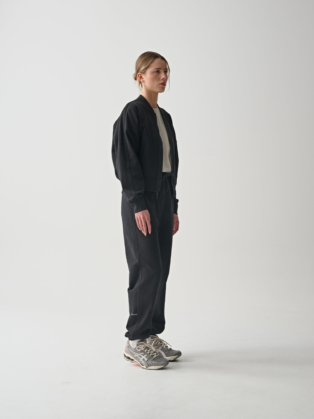 Women's Essentials Zip Crew