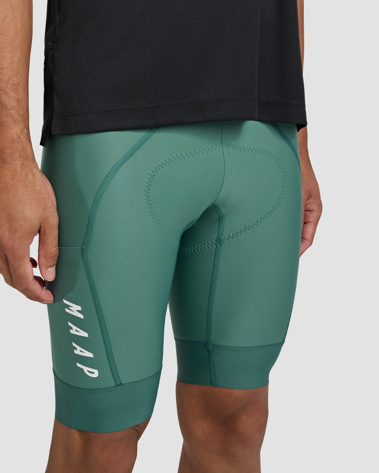 Sequence Ride Short